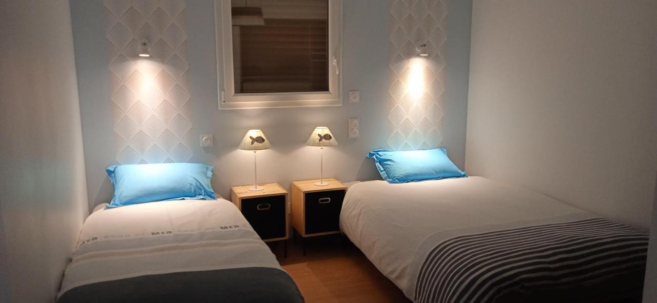 Maison De La Plage Des Amiets Cleder Екстер'єр фото